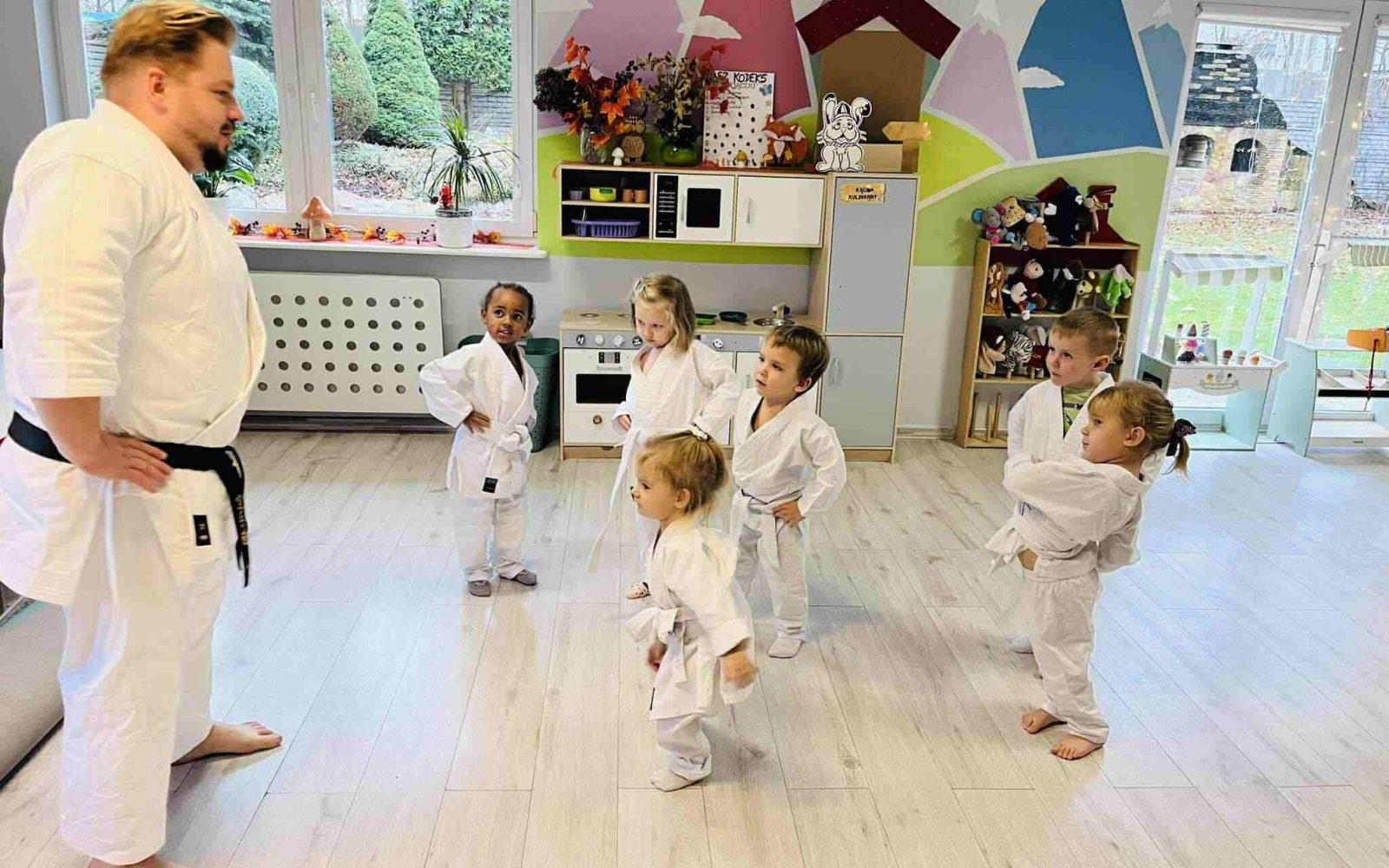 582453744_3755972368045054_960514541037076871_n_4_11zon